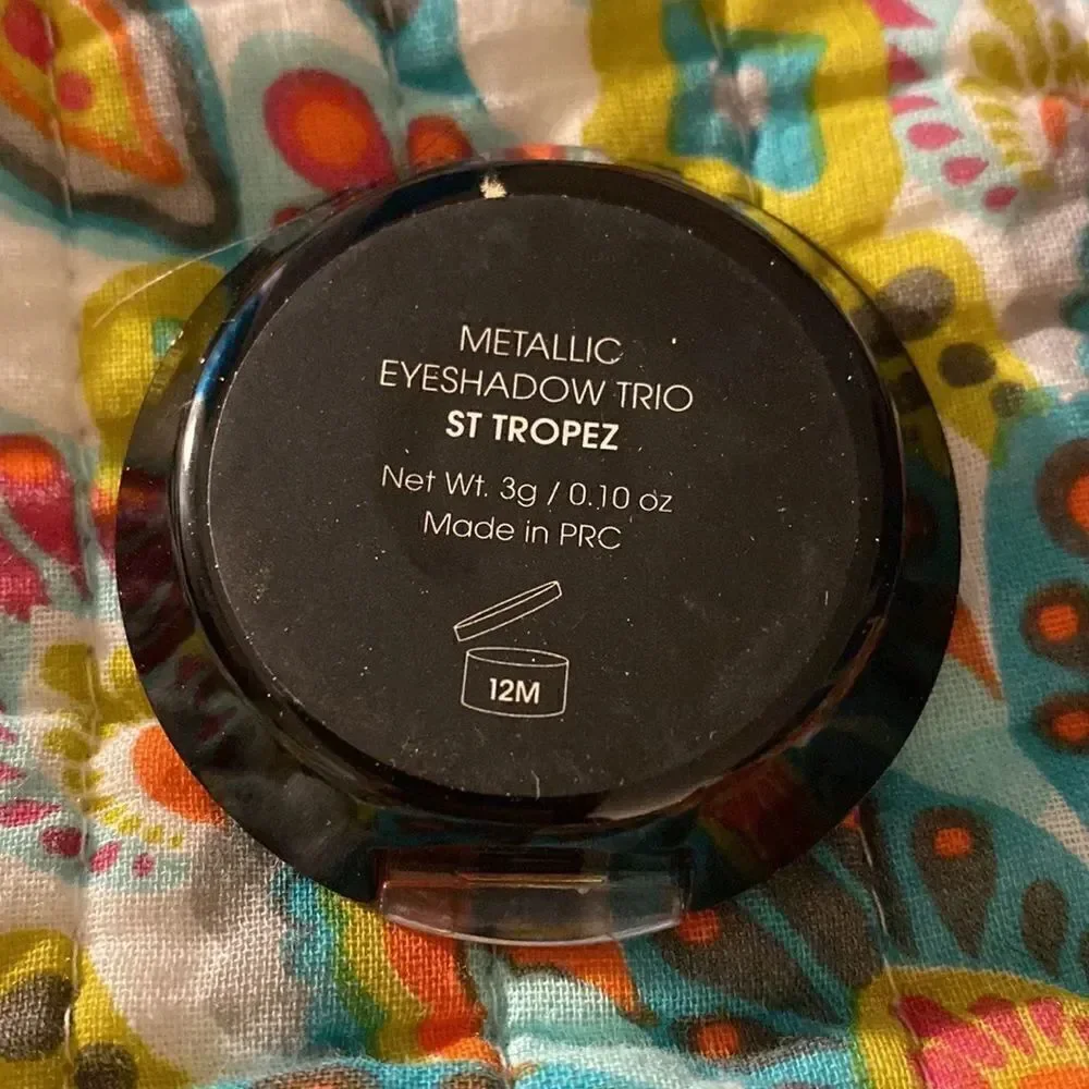 ModelCo eyeshadow trio